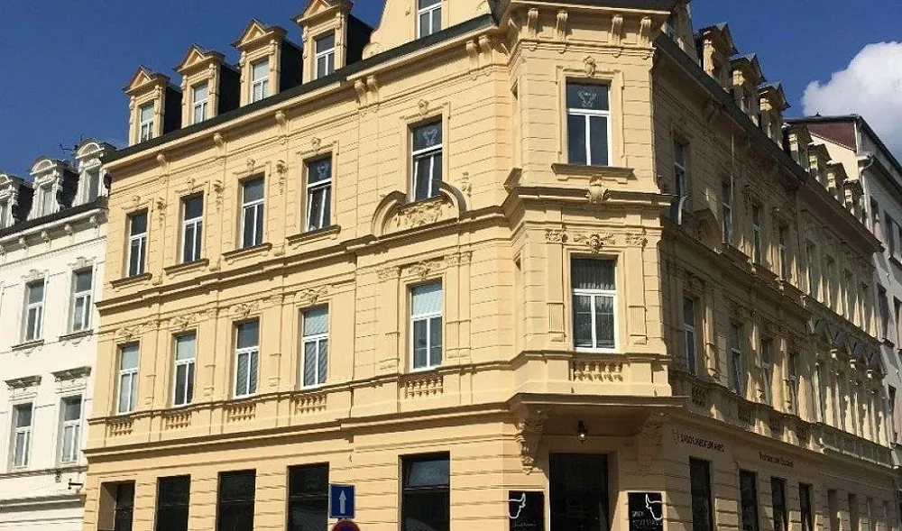 3+1, náměstí Dr. M. Horákové, Karlovy Vary, Karlovarský kraj
