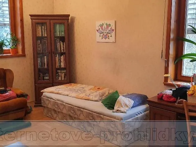 pokoj, Na betonce, Praha 5 - Radotín