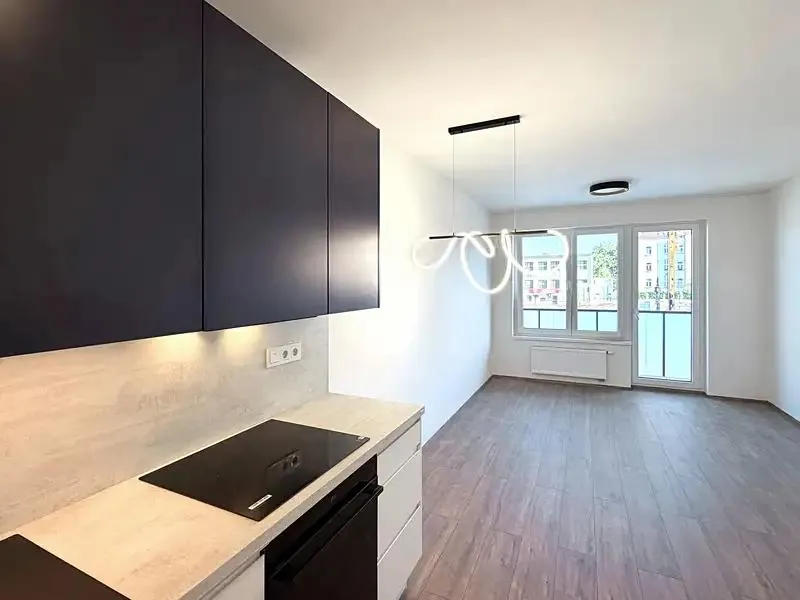 2+kk, Arnošta Staňka, Hlavní město Praha