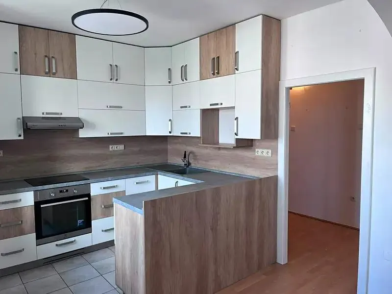 2+kk, tř. Kosmonautů, Olomouc, Olomoucký kraj