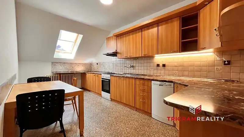 3+1, Čelakovského, Hradec Králové, Královéhradecký kraj