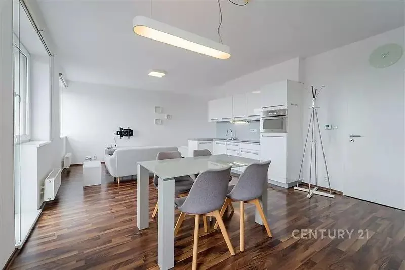 1+kk, Stulíková, Praha 9 - Kyje