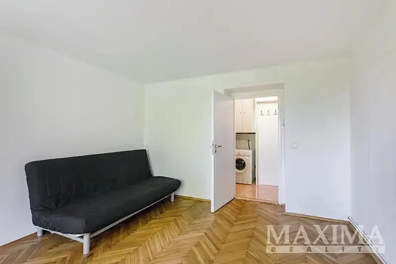 3+kk, Do panenek, Praha 9 - Běchovice