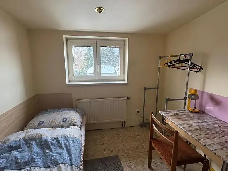 pokoj, Holšická, Praha 9 - Újezd nad Lesy