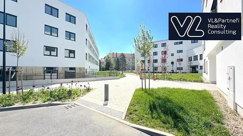 1+kk, Brněnská, Šlapanice, Brno-venkov, Jihomoravský kraj