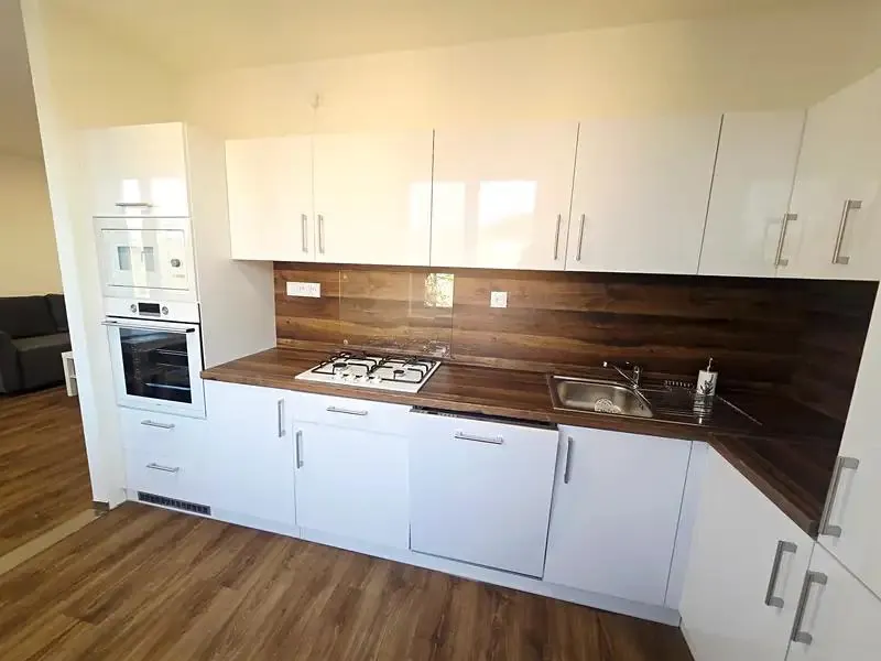 2+kk, Tůně, Uherské Hradiště, Zlínský kraj