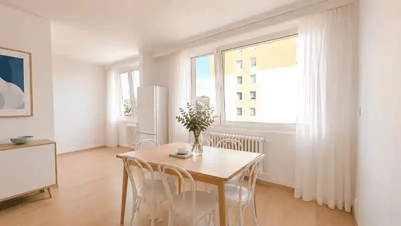 1+1, Nad Stadionem, Králův Dvůr, Beroun, Středočeský kraj