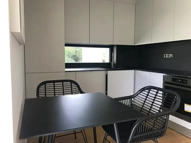 2+kk, Pod dvorem, Praha 6 - Veleslavín