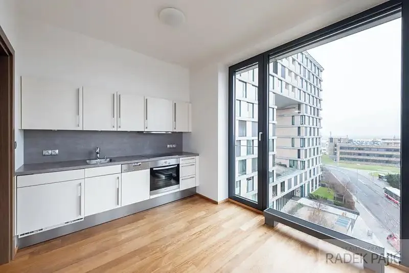 1+kk, K sídlišti, Praha 4 - Podolí