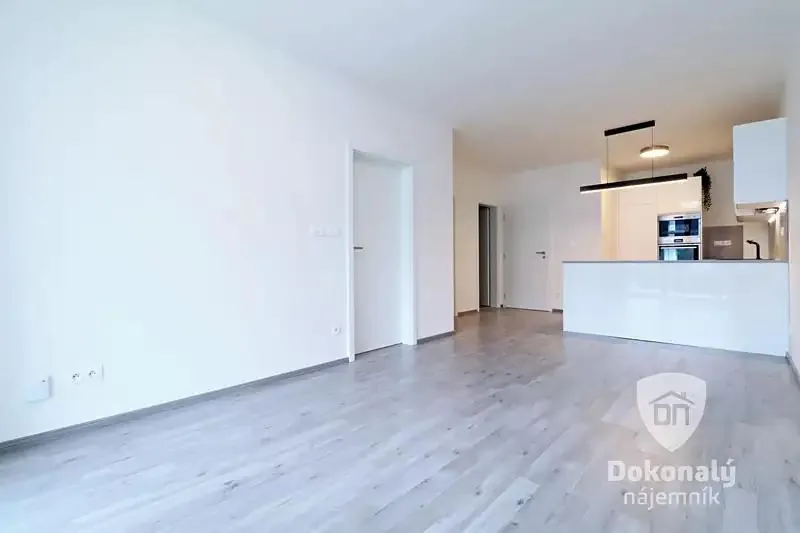2+kk, Velvarská, Horoměřice, Praha-západ, Středočeský kraj