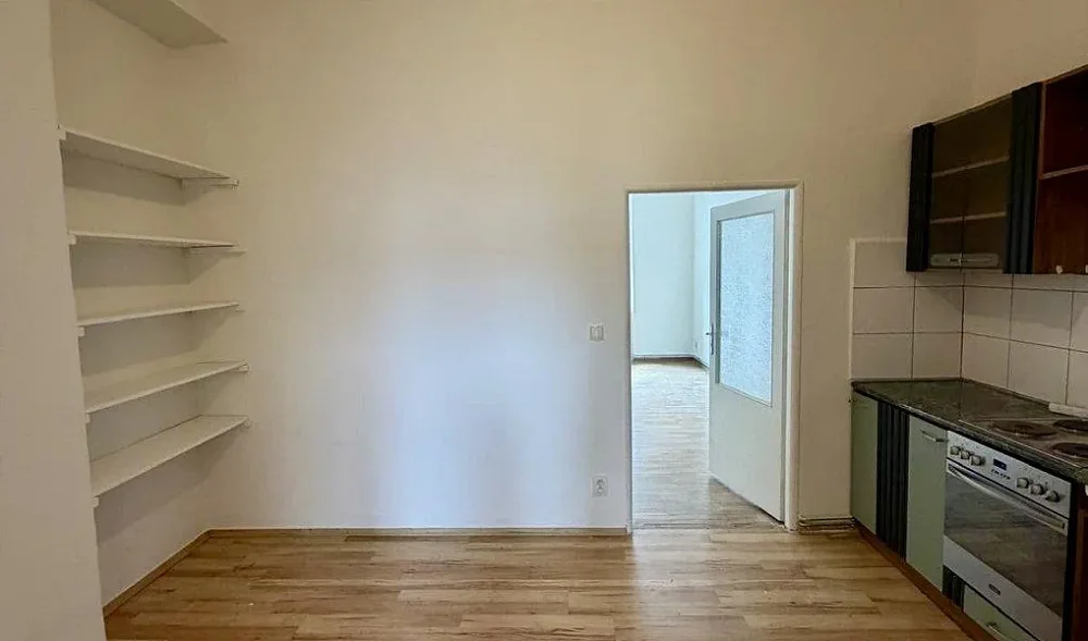 1+1, Osadní, Praha 7 - Holešovice