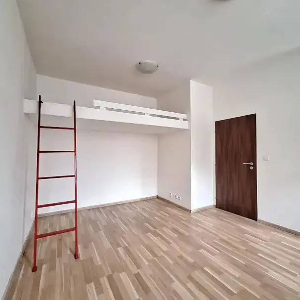 1+kk, Černokostelecká, Praha 10 - Strašnice