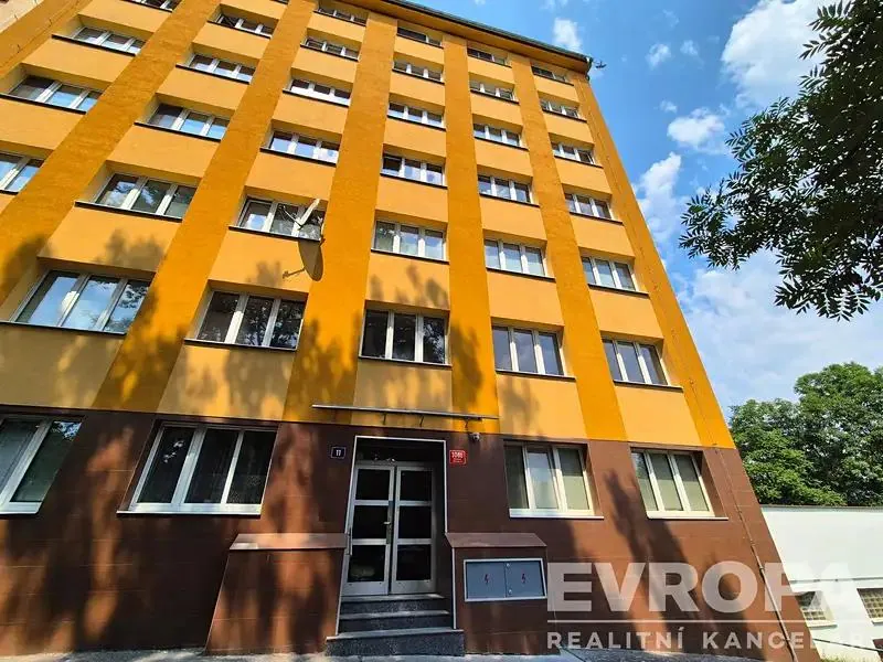 3+1, Adamovská, Praha 4 - Michle