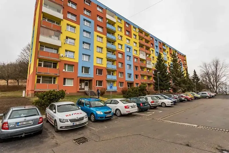 1+1, Sídliště Za Chlumem, Bílina, Teplice, Ústecký kraj