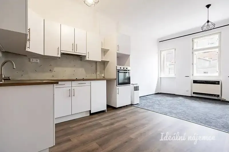 2+kk, Rezidence Jaromírova (Praha 2 - Nusle)
