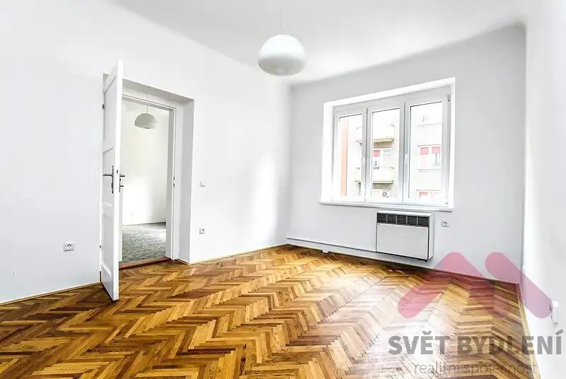 2+1, Tolstého, Praha 10 - Vršovice