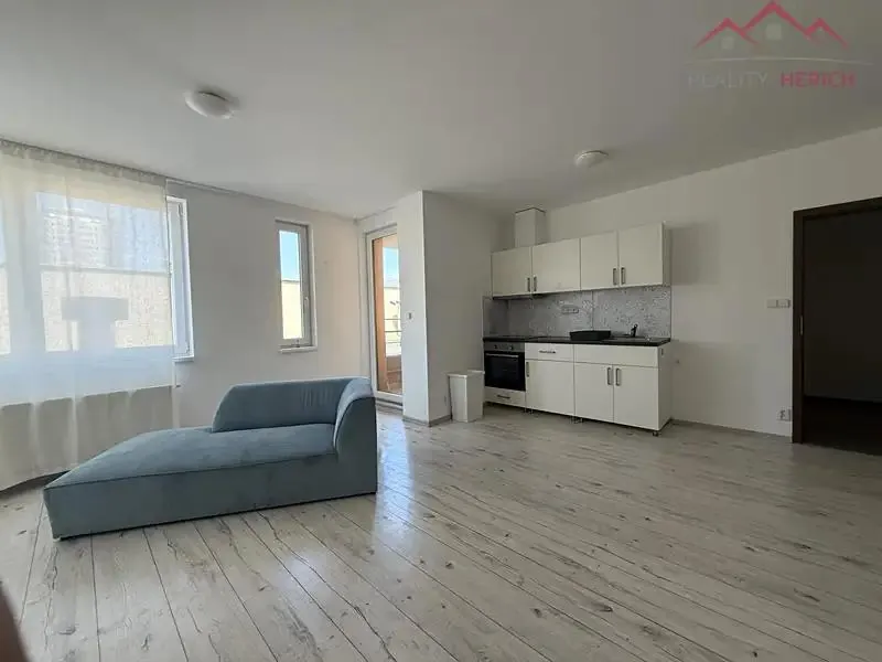 1+kk, Žižkovo náměstí, Chomutov, Ústecký kraj