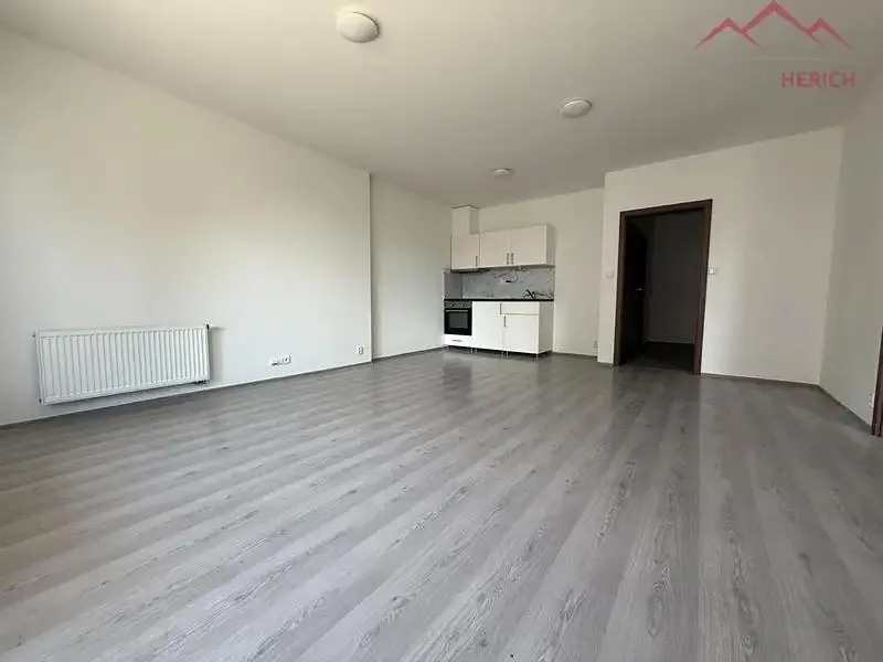 2+kk, Žižkovo náměstí, Chomutov, Ústecký kraj