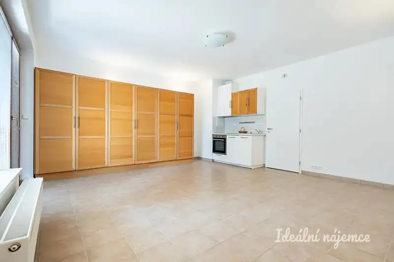 1+kk, Máslova, Praha 6 - Dejvice
