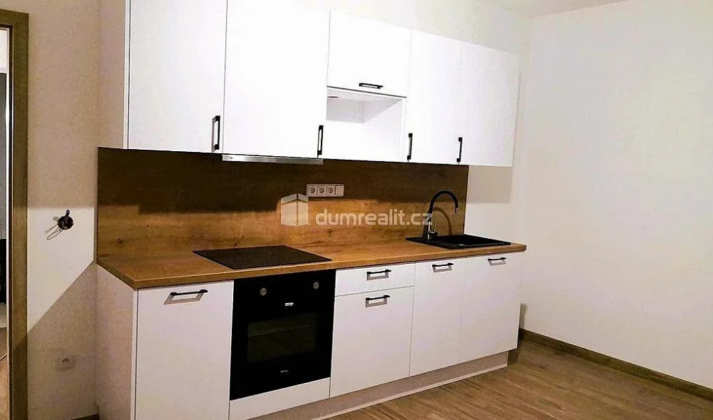 2+kk, Svatoplukova, Veselí nad Moravou, Hodonín, Jihomoravský kraj