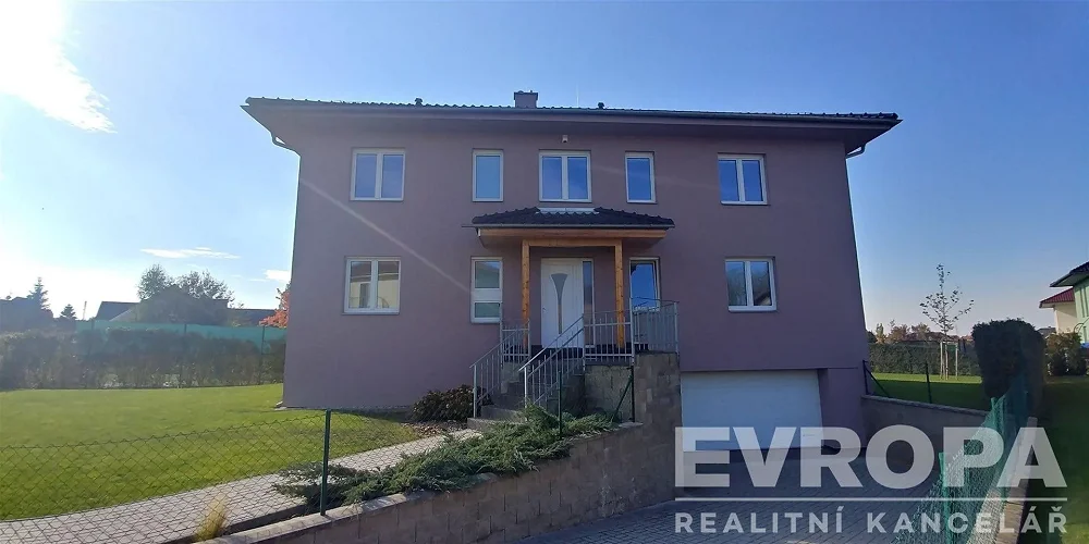 6 a více, Pod Valem II., Průhonice, Praha-západ, Středočeský kraj