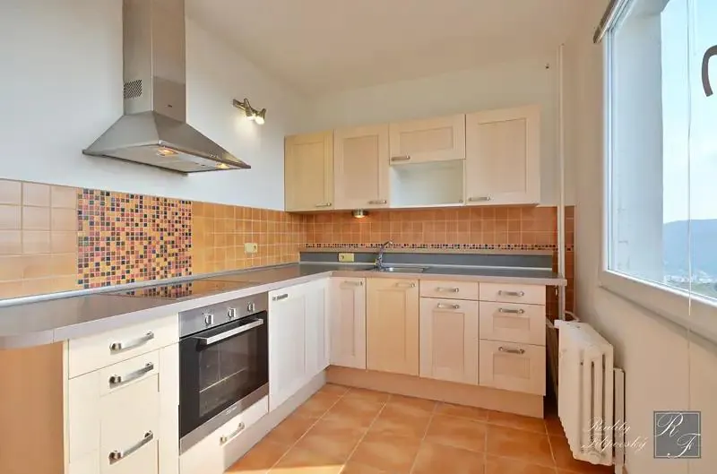 2+1, Pod Rozhlednou, Ústí nad Labem, Ústecký kraj