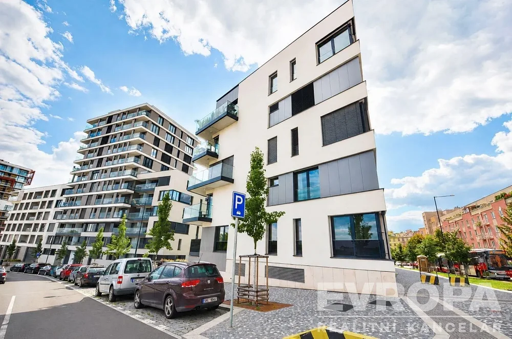 3+kk, Malešická, Praha 3 - Žižkov