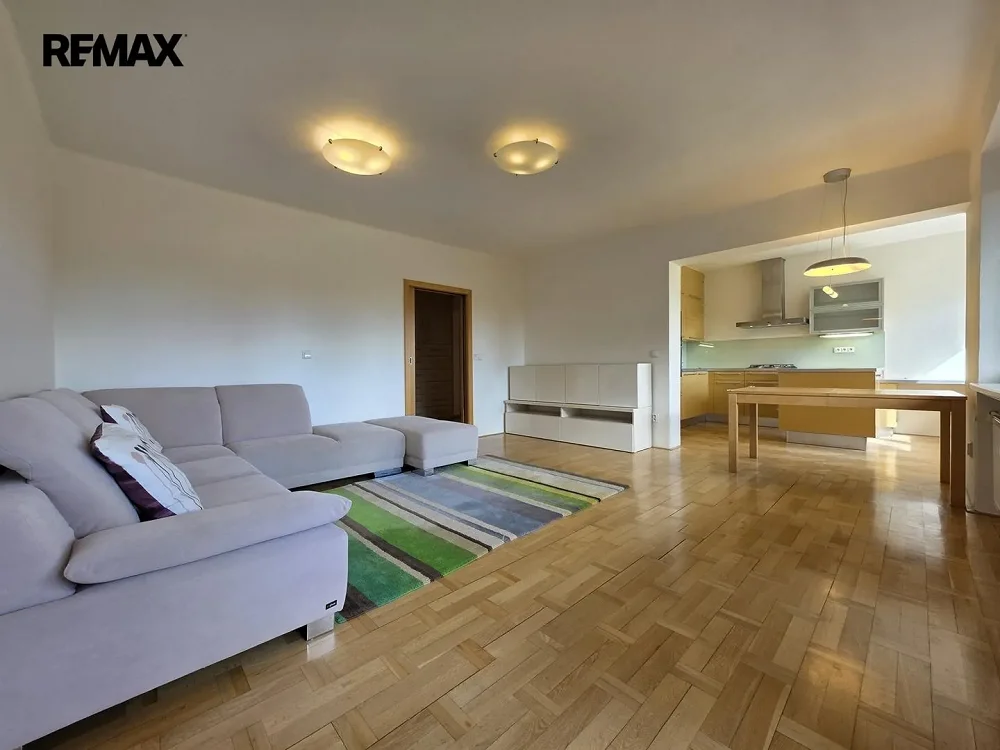 3+kk, Zamykalova, Olomouc, Olomoucký kraj