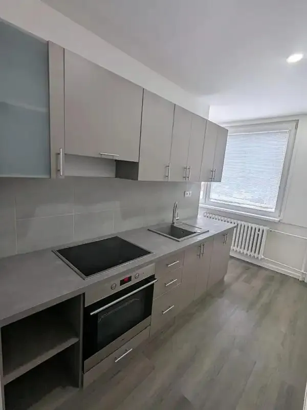2+1, Sídliště Za Chlumem, Bílina, Teplice, Ústecký kraj