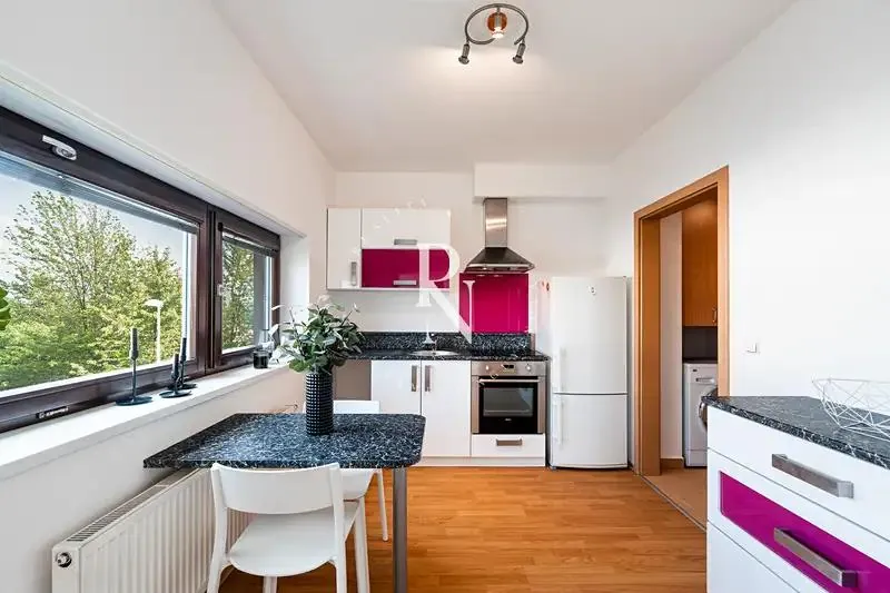 1+kk, Štverákova, Praha 9 - Horní Počernice