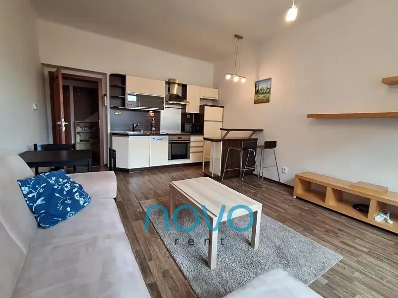 2+kk, Černokostelecká, Praha 10 - Strašnice