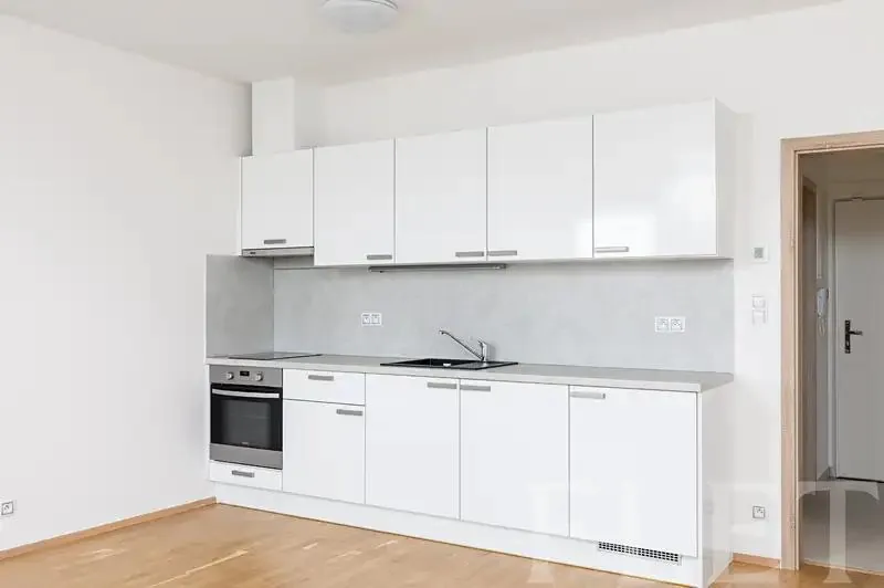 1+kk, Olšanská, Praha 3 - Žižkov