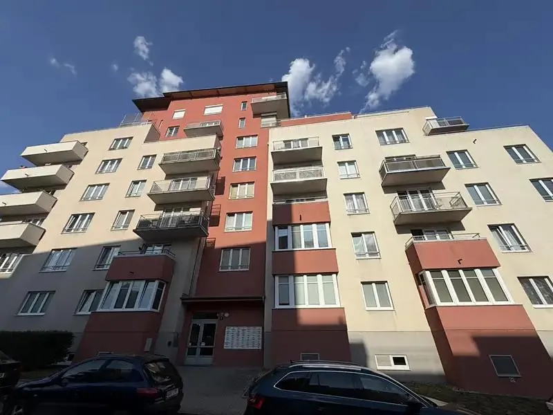 2+kk, Velenovského, Praha 10 - Záběhlice