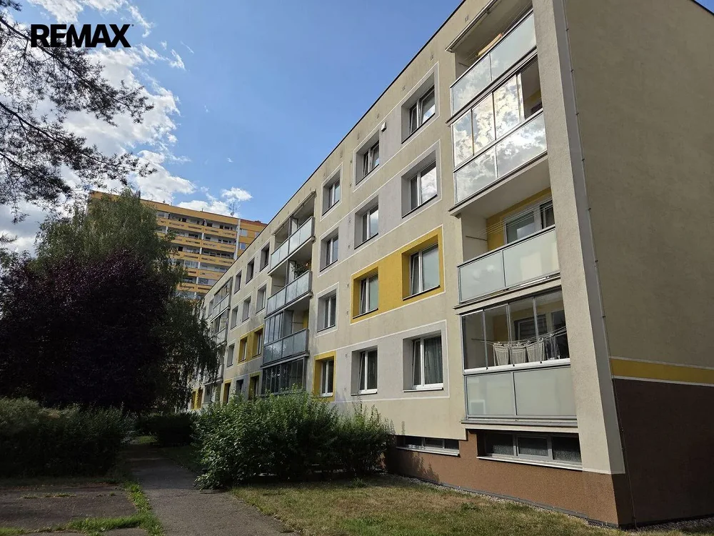 1+1, Hrubínova, Hradec Králové, Královéhradecký kraj