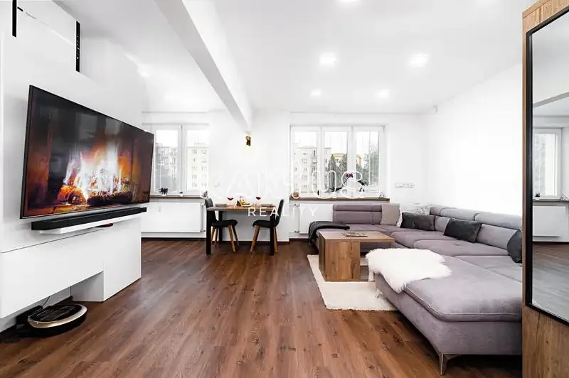 2+kk, Nezvalovo náměstí, Ostrava-město, Moravskoslezský kraj