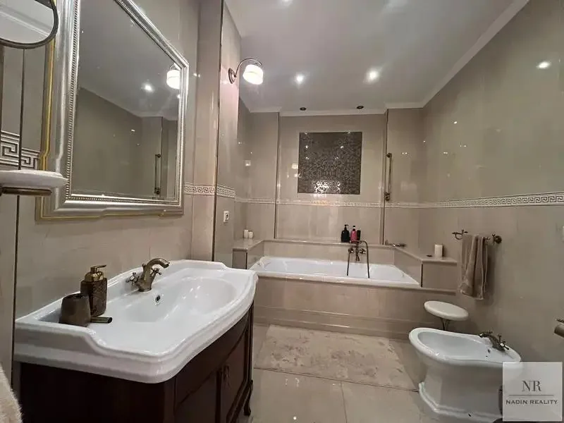 3+kk, Zeyerova, Karlovy Vary, Karlovarský kraj