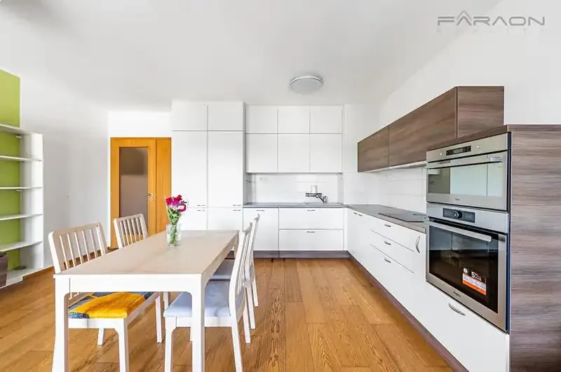 3+kk, Nademlejnská, Praha 9 - Hloubětín