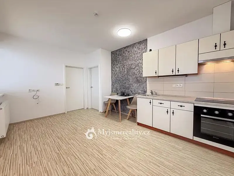 2+kk, Růžičkova, Znojmo, Jihomoravský kraj