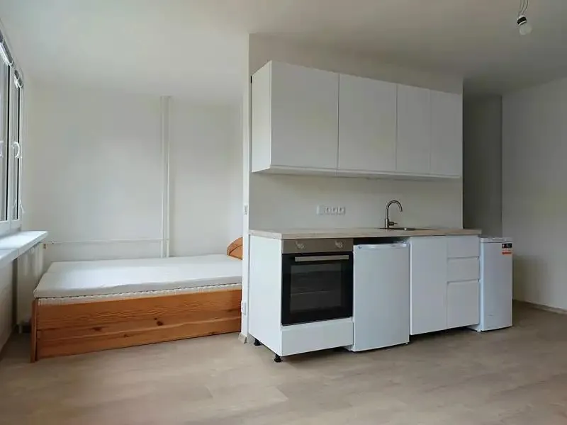 1+kk, Baarova, Hradec Králové, Královéhradecký kraj