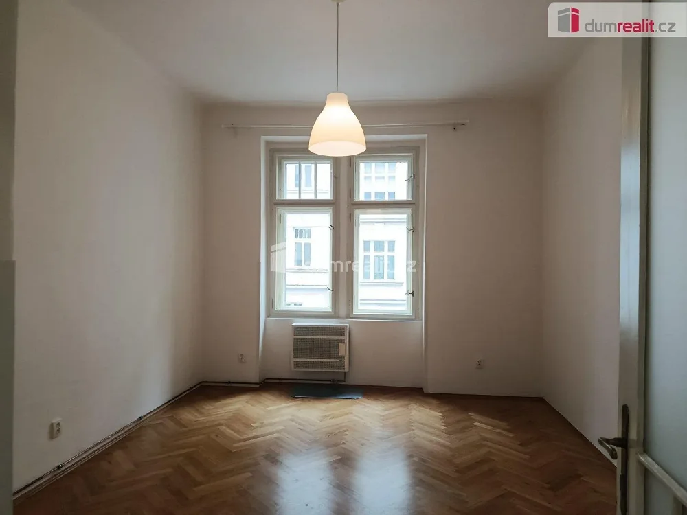 1+kk, Na Spojce (Praha 10 - Vršovice)