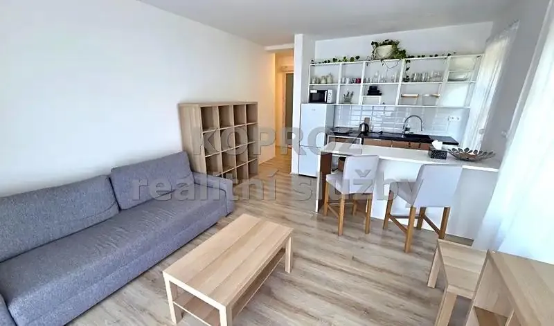 1+1, Nad Loděnicí, Vráž, Beroun, Středočeský kraj