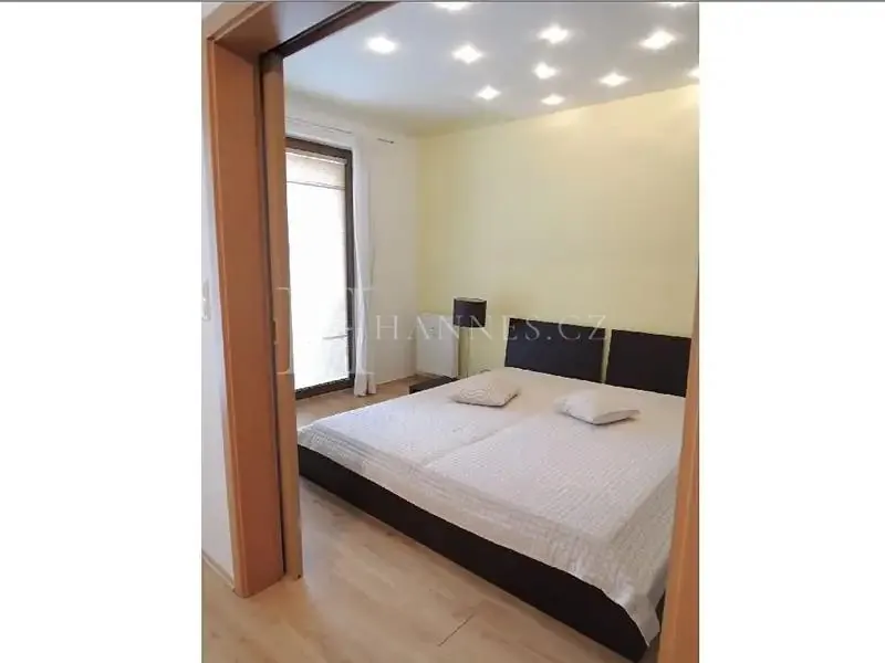 2+kk, Bílá Skála (Praha 8 - Libeň)