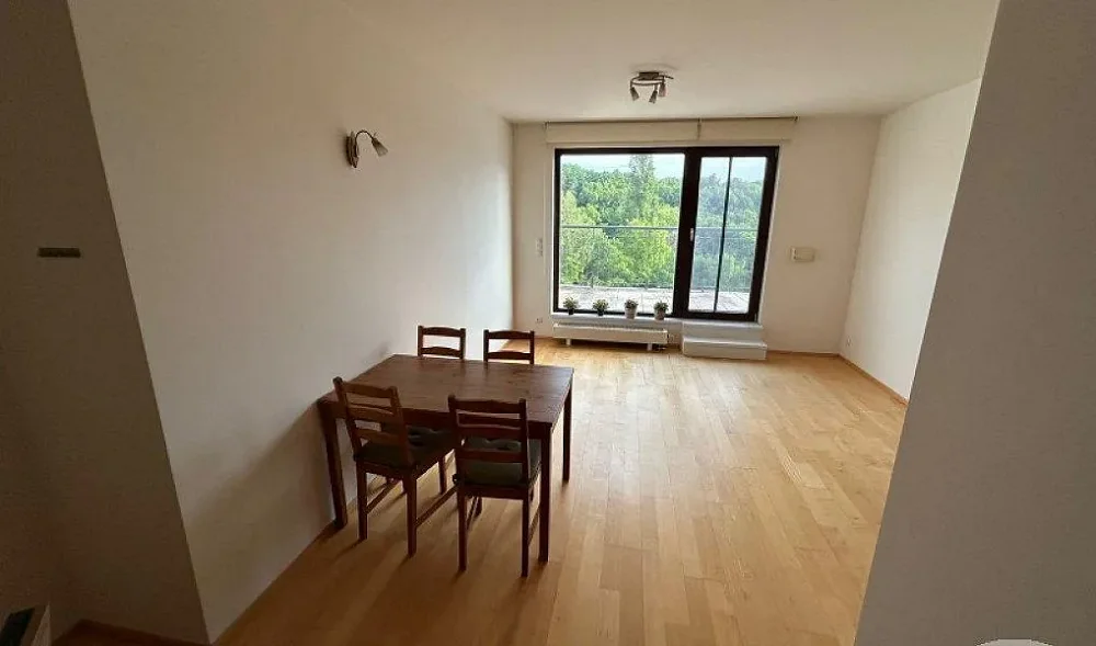 2+kk, Nademlejnská, Praha 9 - Hloubětín