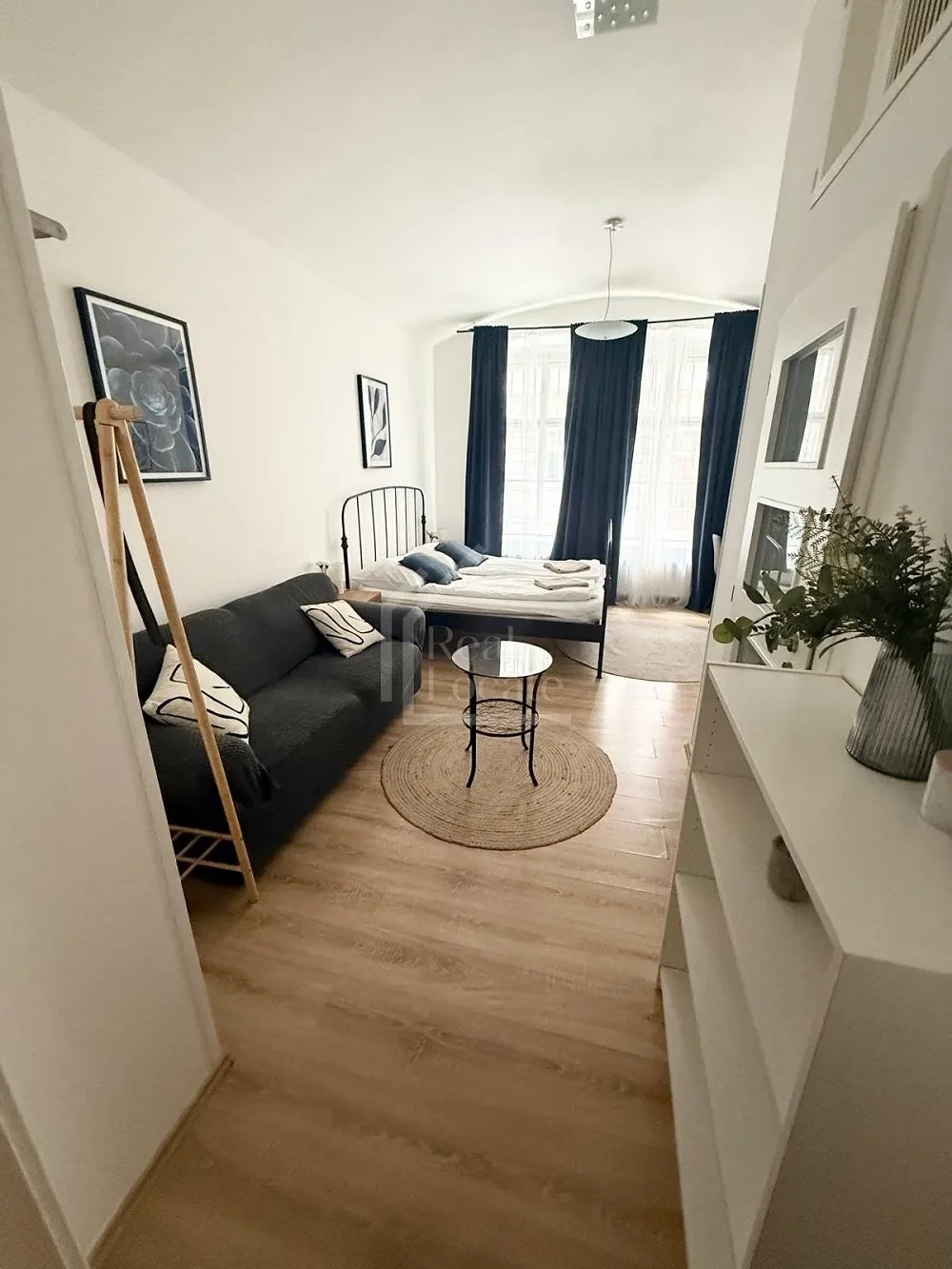 1+kk, White Garden II (Praha 5 - Smíchov)