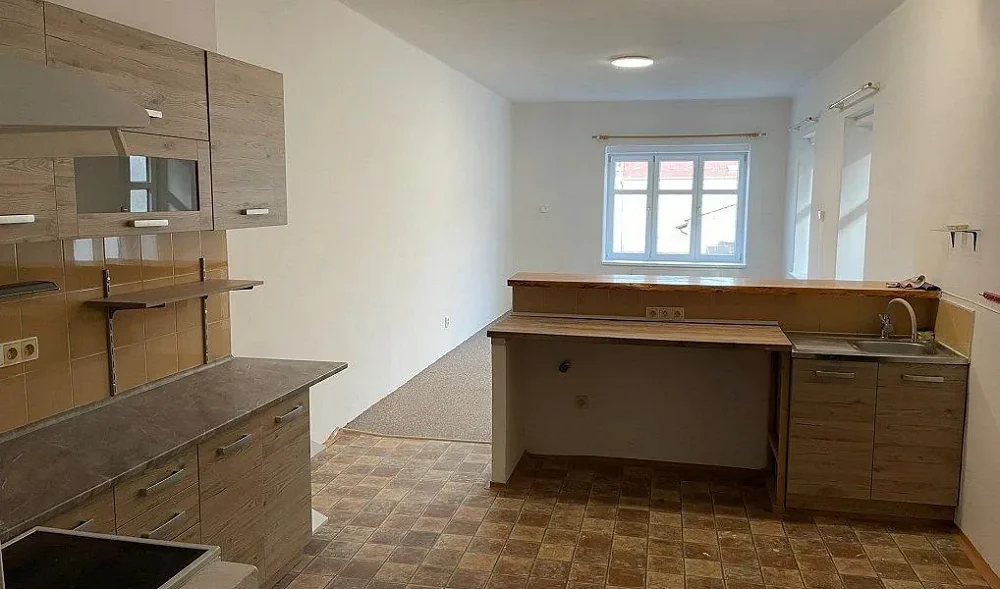 2+kk, náměstí Míru, Benešov nad Ploučnicí, Děčín, Ústecký kraj