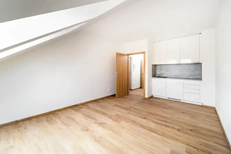 1+kk, Hybešova, Kuřim, Brno-venkov, Jihomoravský kraj