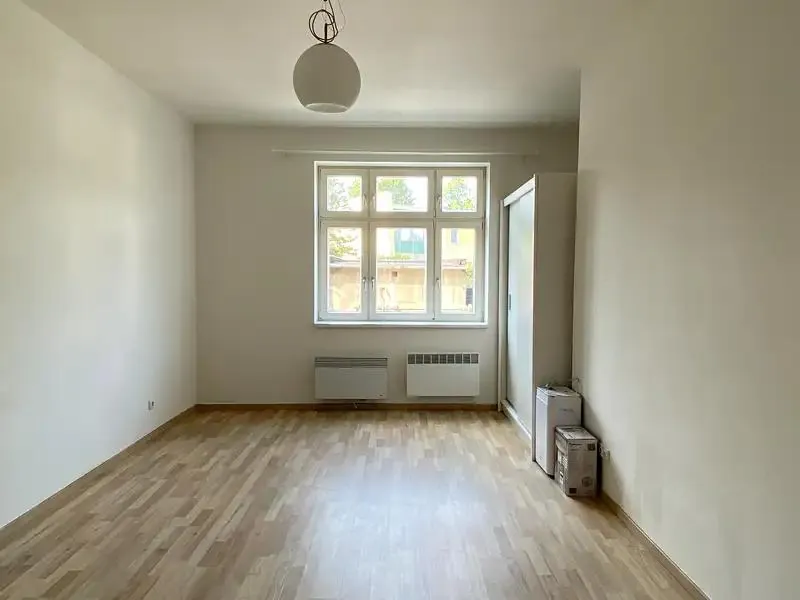 1+kk, Hartigova, Praha 3 - Žižkov