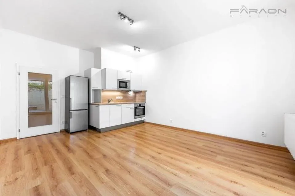 1+kk, Rezidence Císařského pluku (Praha 10 - Vršovice)