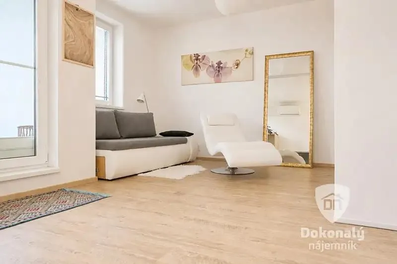 1+kk, V Honech, Klecany, Praha-východ, Středočeský kraj