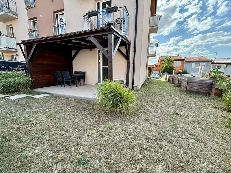 2+kk, Úvalská, Nehvizdy, Praha-východ, Středočeský kraj